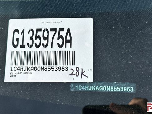 Used 2022 Jeep Grand Cherokee L Laredo image 38