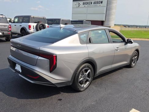 Used 2025 Kia K4 FWD image 17