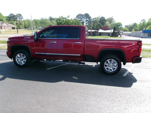 Used 2025 Chevrolet Silverado 2500 High Country w/ High Country Premium Package image 7