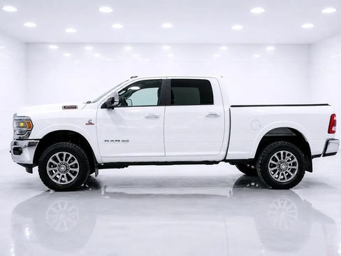 Used 2019 RAM 3500 Limited AWD/4WD image 2