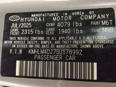 Used 2025 Hyundai Elantra Hybrid FWD image 33