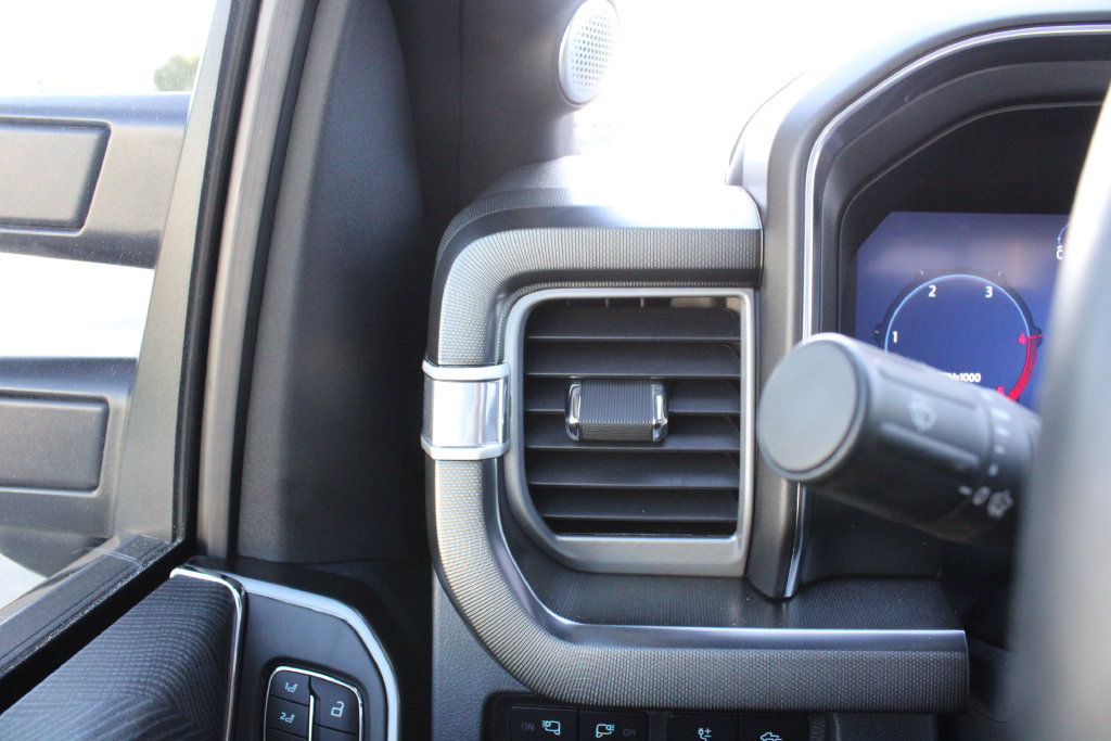 Used 2024 Ford F350 Platinum AWD/4WD image 9