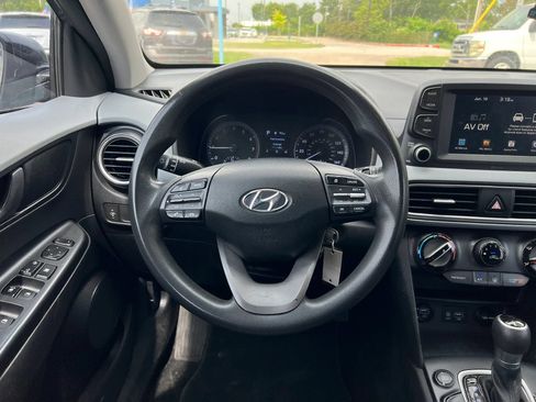 Used 2019 Hyundai Kona SE FWD image 18