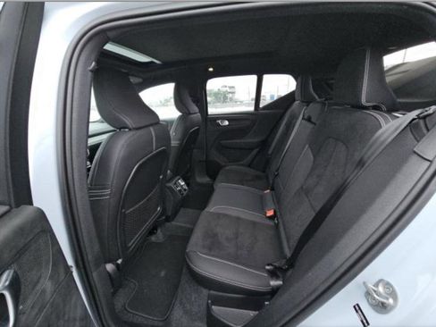 Certified 2025 Volvo XC40 B5 Plus image 12