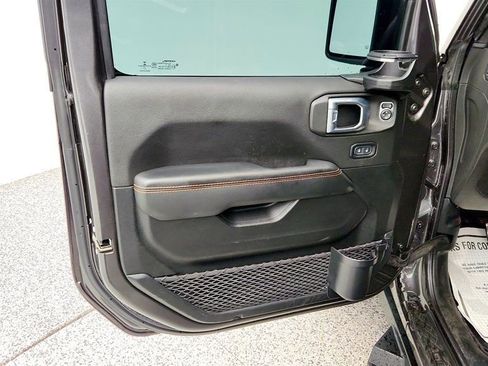 Used 2021 Jeep Gladiator Mojave AWD/4WD image 10