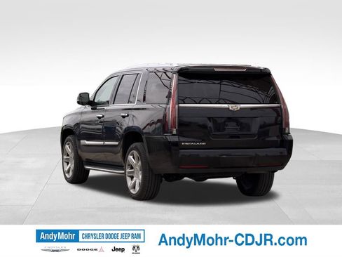 Used 2020 Cadillac Escalade Luxury AWD/4WD image 5