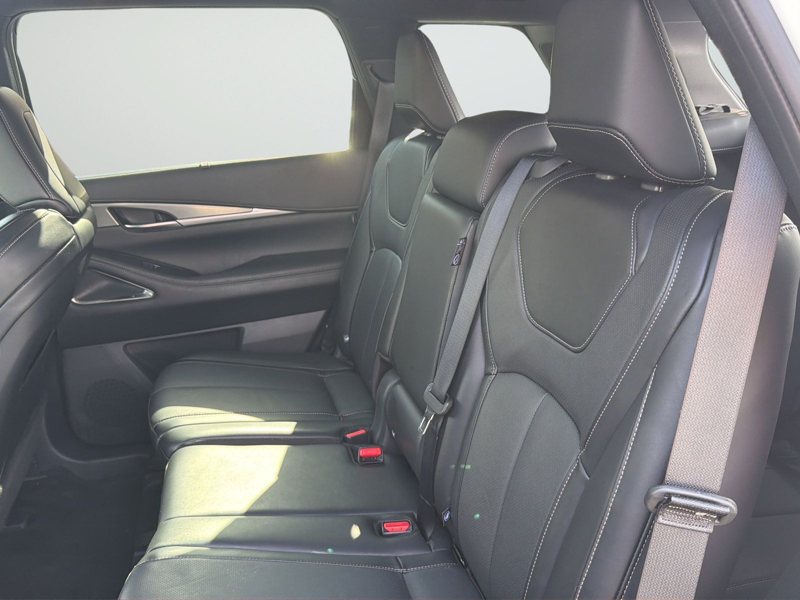 Used 2025 INFINITI QX60 Luxe w/ Black Edition AWD/4WD image 36