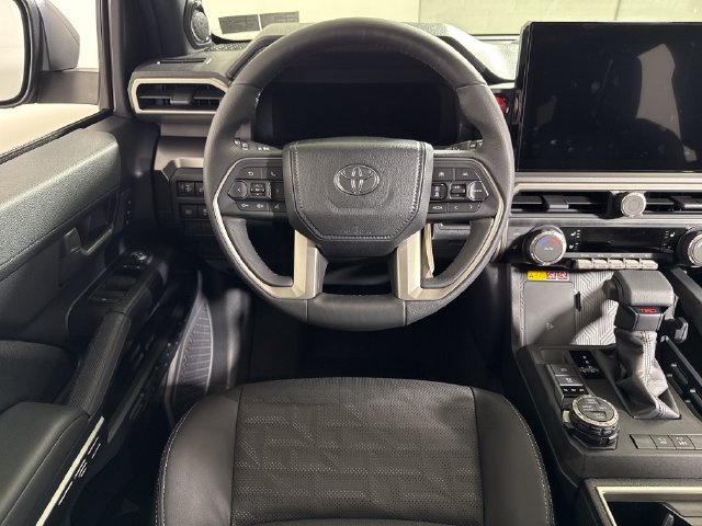 Certified 2026 Toyota 4Runner TRD Off-Road Premium AWD/4WD image 26