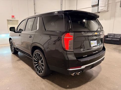 Used 2026 Chevrolet Tahoe High Country AWD/4WD image 7