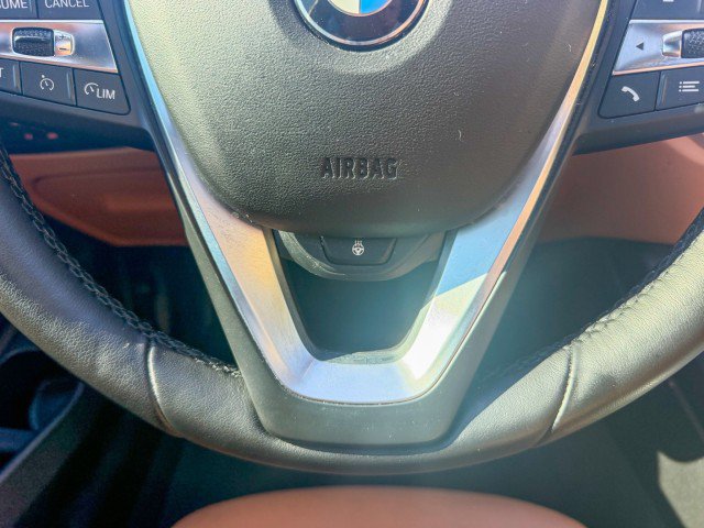 Used 2021 BMW 330i Sedan w/ Premium Package RWD image 11