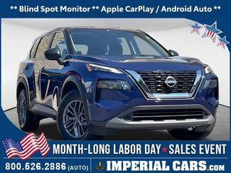 Used 2022 Nissan Rogue S image 1