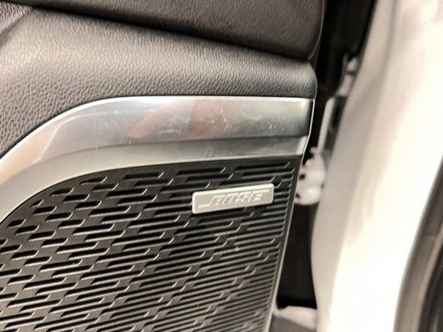 Used 2025 Buick Enclave Preferred image 16