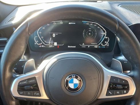 Used 2021 BMW 330e xDrive w/ M Sport Package image 20