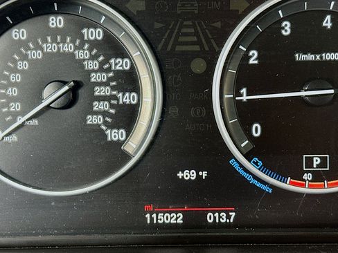 Used 2015 BMW 528i Sedan RWD image 18