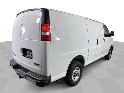 New 2025 GMC Savana 3500 w/ Driver Convenience Package RWD image 9