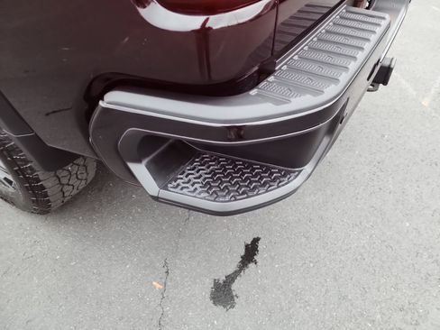 Certified 2024 GMC Sierra 2500 Denali Ultimate image 28