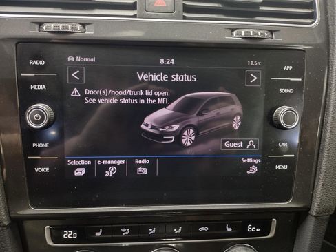 Used 2019 Volkswagen e-Golf SE w/ Driver Assistance Package image 30