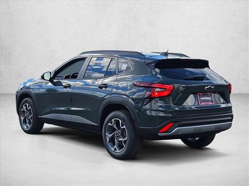 New 2026 Chevrolet Trax LT w/ Sunroof Package image 9