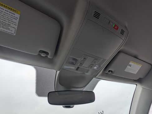 Used 2025 Volkswagen Taos S w/ Taos MDO Package image 28