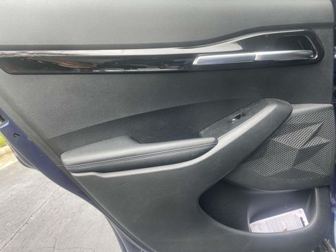 Used 2021 Kia Seltos S FWD image 12