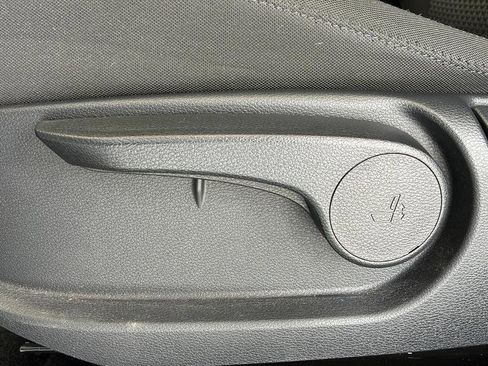 Certified 2025 Kia Sportage LX FWD image 50