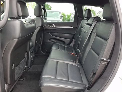 Used 2022 Jeep Grand Cherokee Limited AWD/4WD image 10