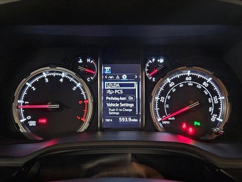 Used 2020 Toyota 4Runner Limited image 11