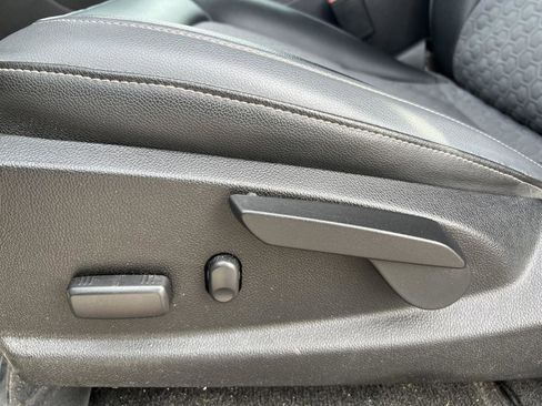 Used 2016 Chevrolet Colorado Z71 image 10