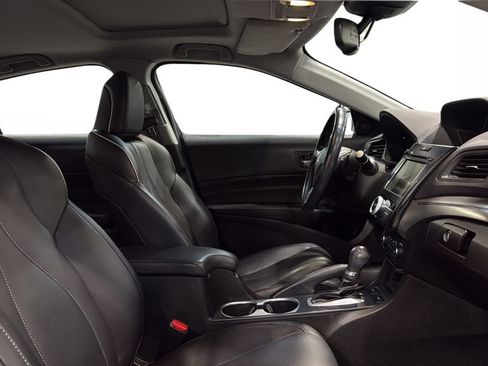 Used 2020 Acura ILX w/ Premium Package FWD image 10