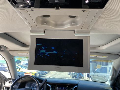 Used 2016 Cadillac Escalade Luxury RWD image 22