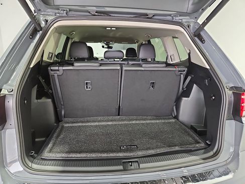 New 2026 Volkswagen Atlas SE FWD image 13
