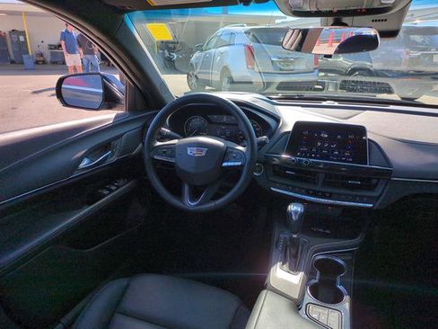 Used 2022 Cadillac CT4 Luxury image 18