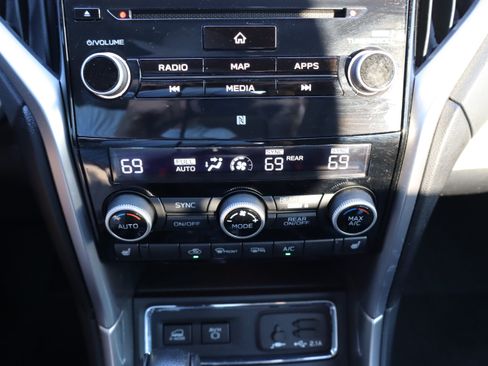 Used 2020 Subaru Ascent Limited w/ Technology Package AWD/4WD image 30