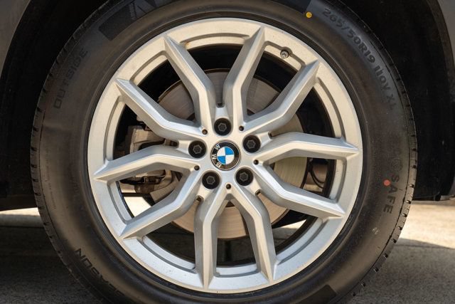 Used 2023 BMW X5 xDrive40i w/ Premium Package AWD/4WD image 55