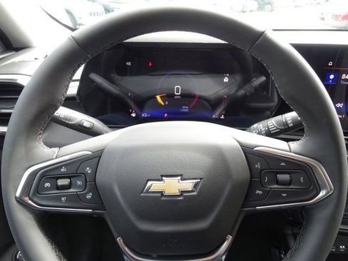 New 2026 Chevrolet TrailBlazer LT w/ Convenience Package FWD image 11