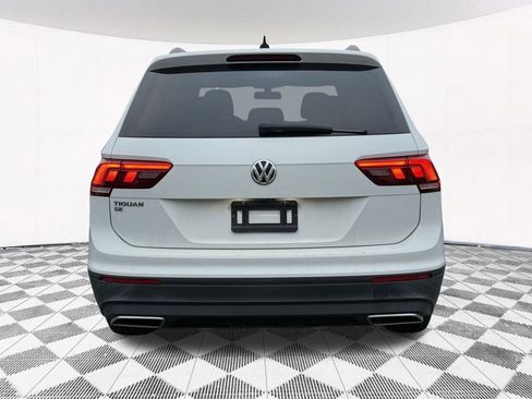 Used 2019 Volkswagen Tiguan SE image 11