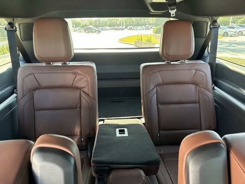 New 2026 Lincoln Navigator L Reserve AWD/4WD image 23