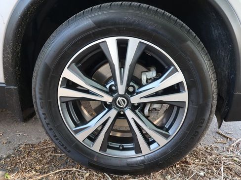 Used 2020 Nissan Rogue SV w/ Premium Package AWD/4WD image 44