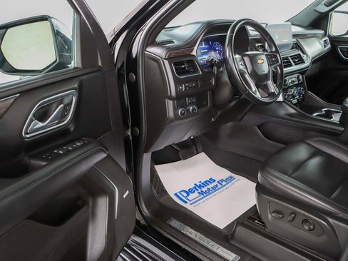 Used 2023 Chevrolet Tahoe LT image 3