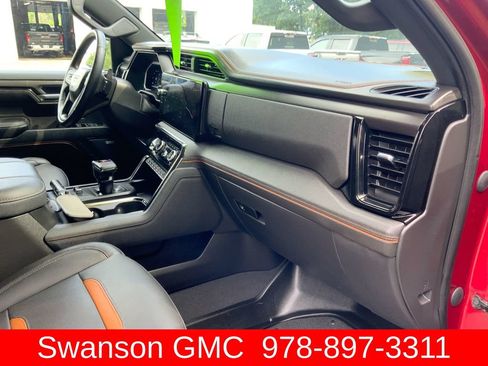 Certified 2023 GMC Sierra 1500 AT4 w/ Technology Package AWD/4WD image 27