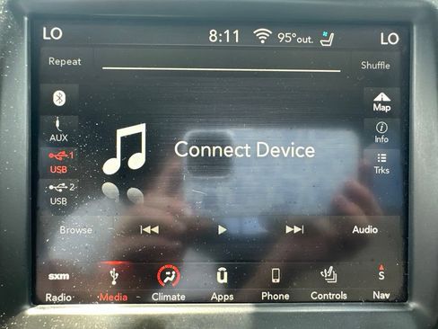 Used 2018 RAM 1500 Laramie w/ Convenience Group AWD/4WD image 35