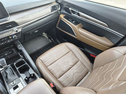 Used 2021 Kia Telluride SX w/ SX Prestige Package image 12