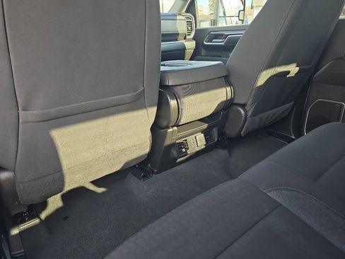 Certified 2025 Chevrolet Silverado 2500 LT w/ Convenience Package image 17