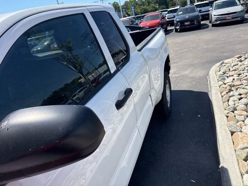 Used 2024 Toyota Tacoma SR RWD image 4