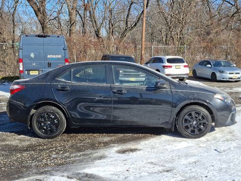 Used 2016 Toyota Corolla L image 12