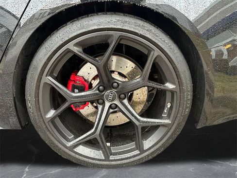 Used 2025 Audi RS 6 performance image 37