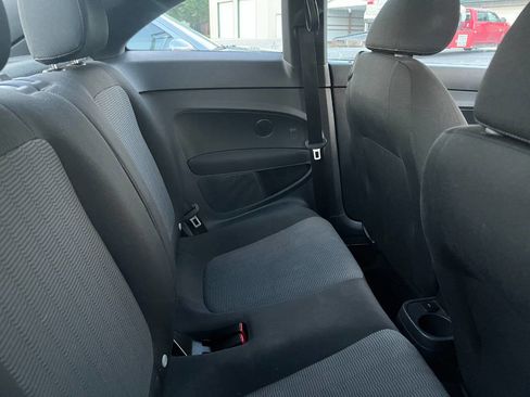 Used 2014 Volkswagen Beetle 1.8T image 11