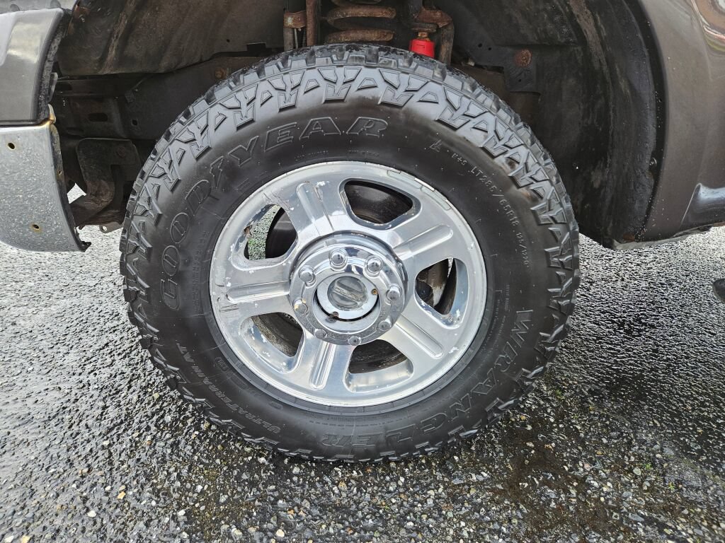 Used 2005 Ford F350 Lariat AWD/4WD image 8