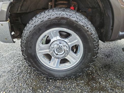 Used 2005 Ford F350 Lariat image 8