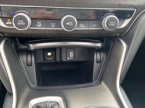 Used 2018 Honda Accord EX-L image 30